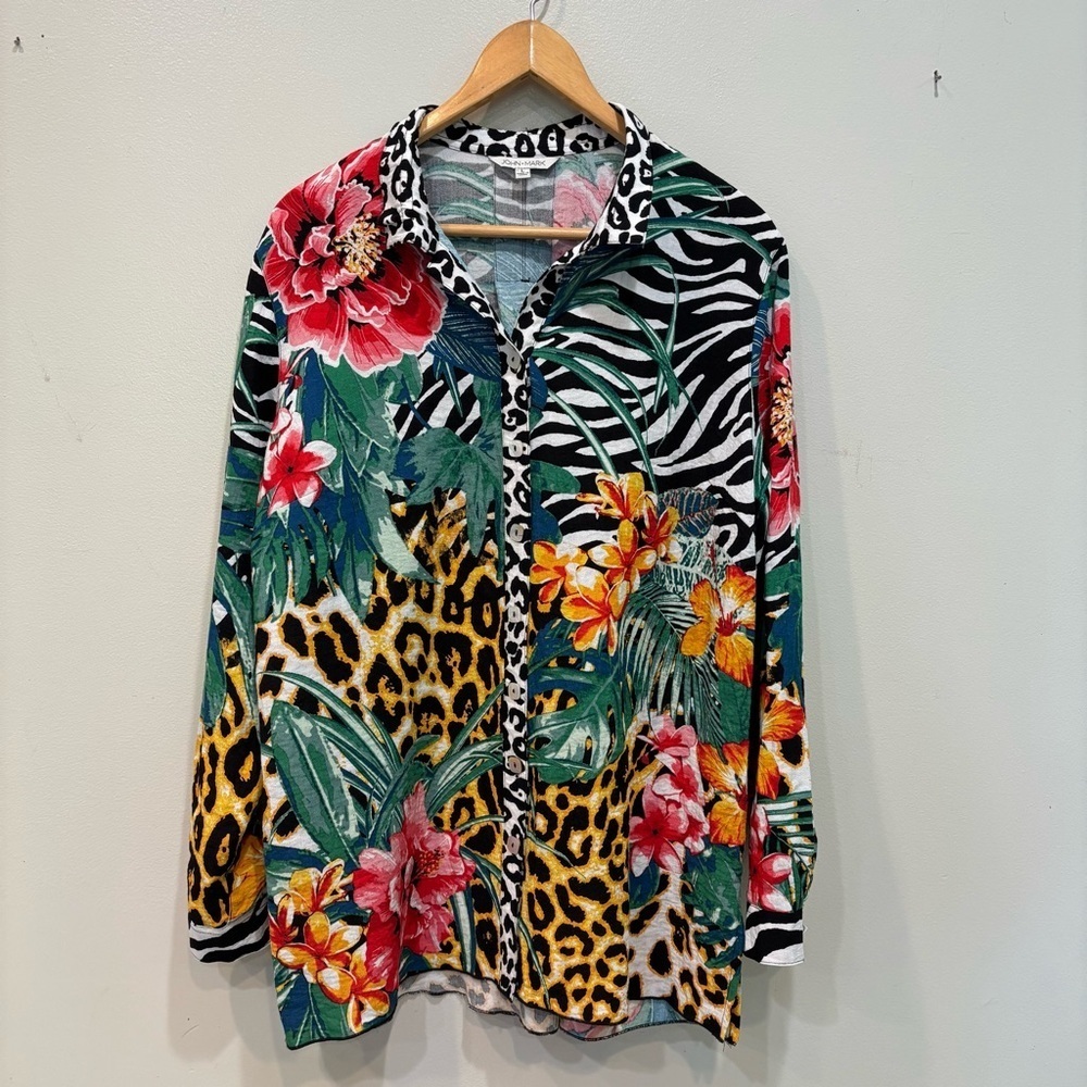 John Mark Artsy Animal Print Roll Tab Tunic Long Sleeve Top Women’s Size Large